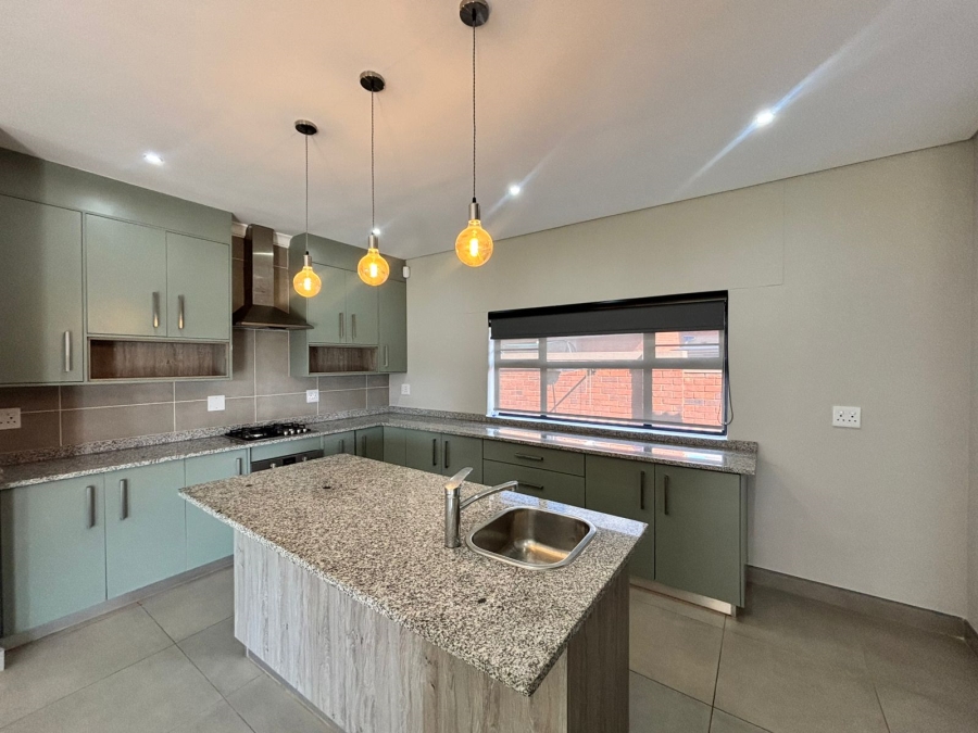 3 Bedroom Property for Sale in Van Der Hoff Park North West